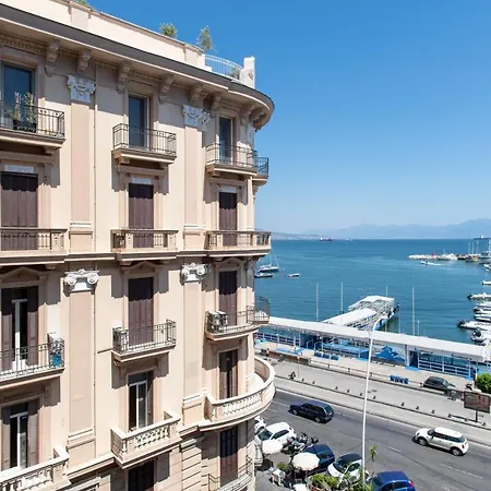 Lux Caracciolo-2